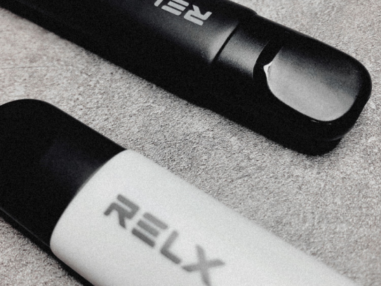 RELX悦刻致电子烟用户和零售商倡议书